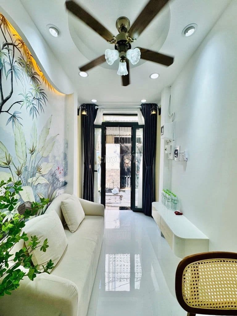 2.99t, 3 tầng, hẻm rộng, 2pn, 3wc, full nội thất , gần Nguyễn Văn Công - Ảnh 2