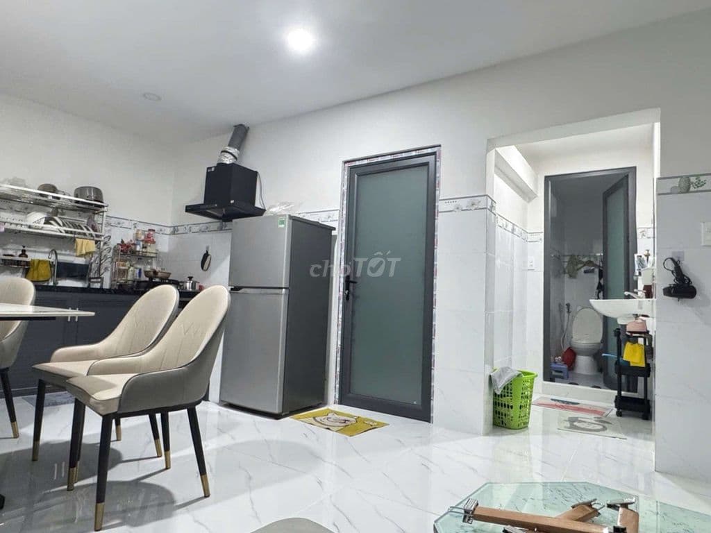 BÁN NHÀ MỚI TINH TĂNG NHƠN PHÚ XE HƠI NGỦ TRONG NHÀ. - Ảnh 2