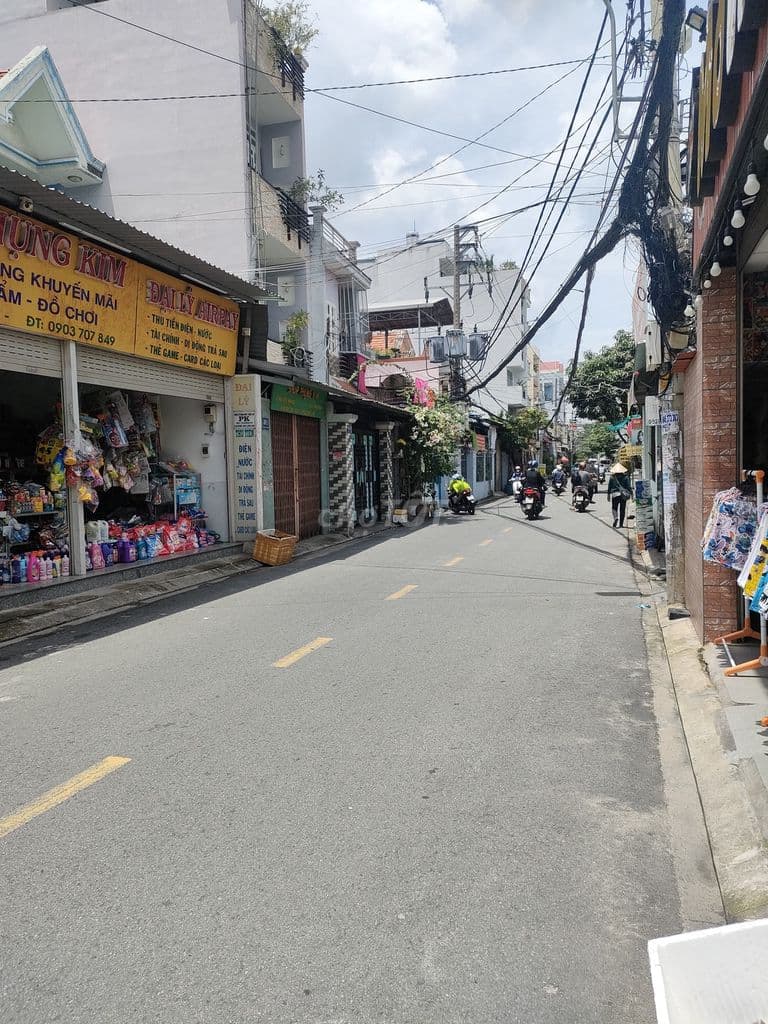 Bán NHÀ MT Nguyễn Xuân Khoát - Tân Phú 8x15m , 5,8 Tỷ - Ảnh 2