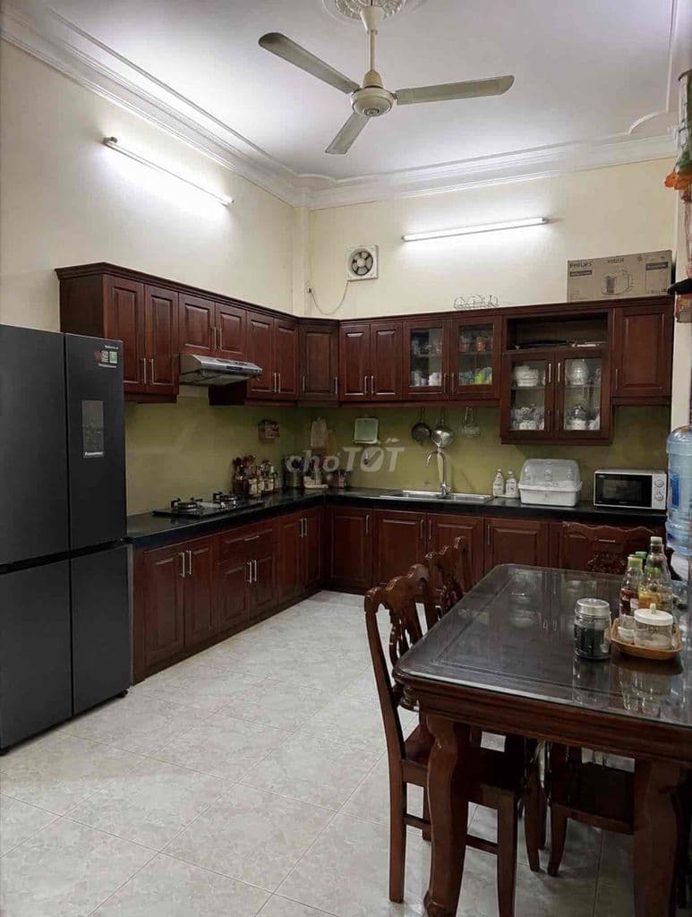 Gần trường - chợ, nhà Xóm Đất 3T - 63m2, ngang 5m. 10.3 tỷ - Ảnh 3