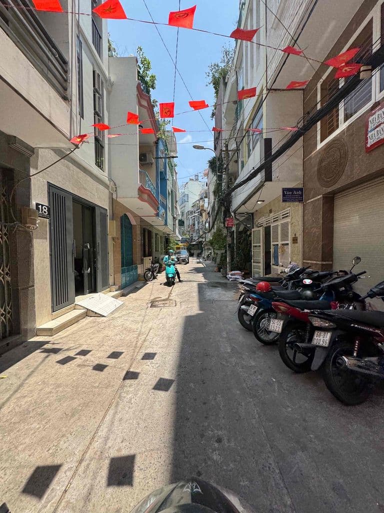 Hẻm xe hơi đỗ cửa Khánh Hội sát mặt tiền - Ảnh 2