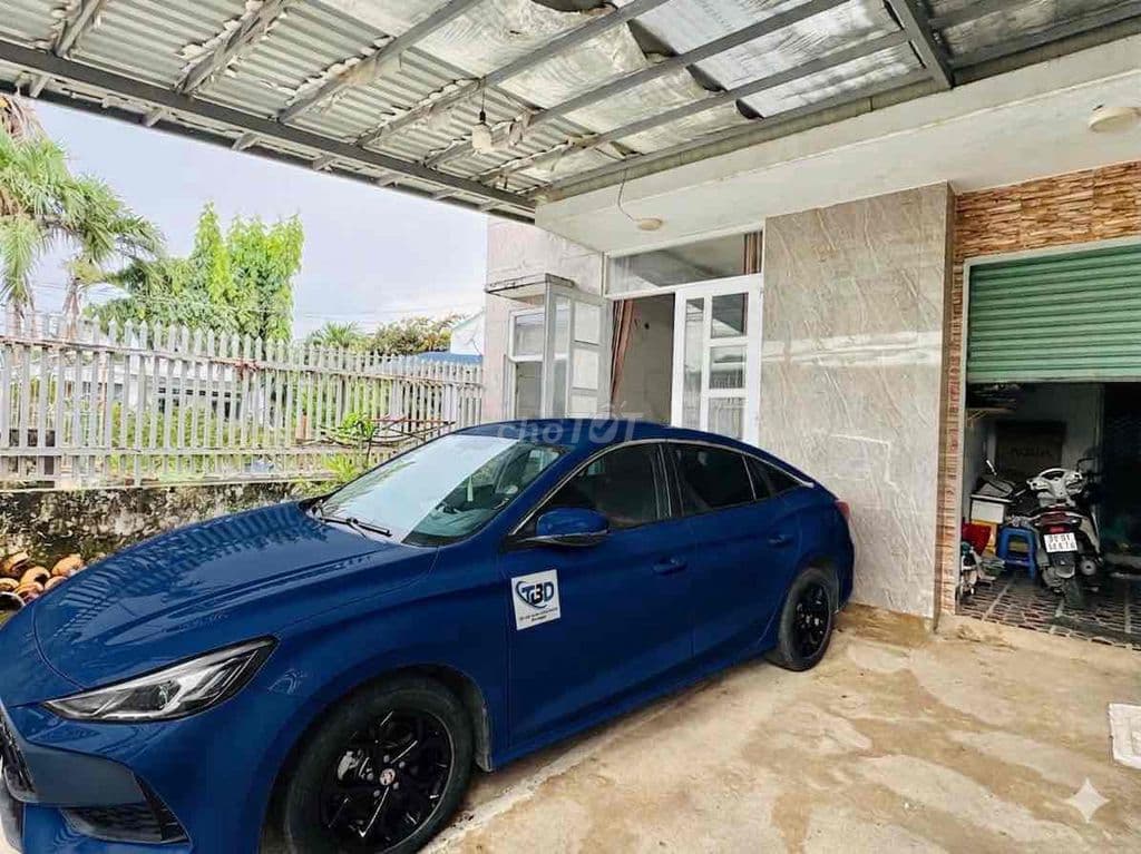 Nhà hẻm xe hơi trục Nguyễn Xiển, Long Bình, 120m2 công nhận