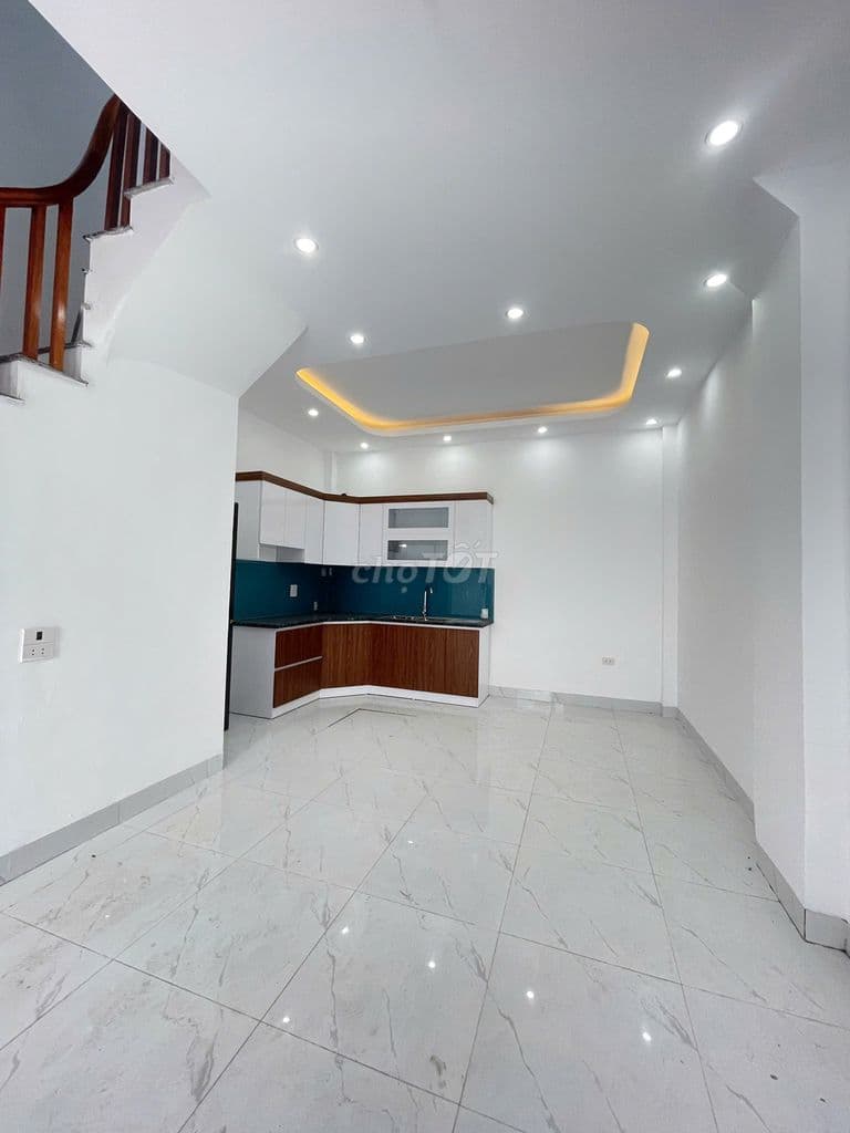 cả Hà Nội chỉ có căn này 40m2 mặt ngõ ô tô. Giá chỉ 2.x tỷ-Nhà xây mới - Ảnh 3