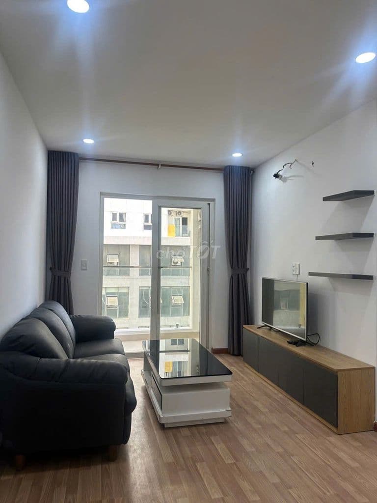 Bán căn 2 phòng ngủ 2WC, lầu thấp view công viên, nhà mới như hình