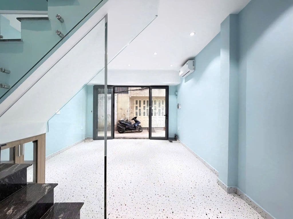 NHÀ ĐẸP NỘI THẤT XỊN - 40M2 VUÔNG VỨC - 2 PHÒNG NGỦ - BÙI ĐÌNH TUÝ - Ảnh 3