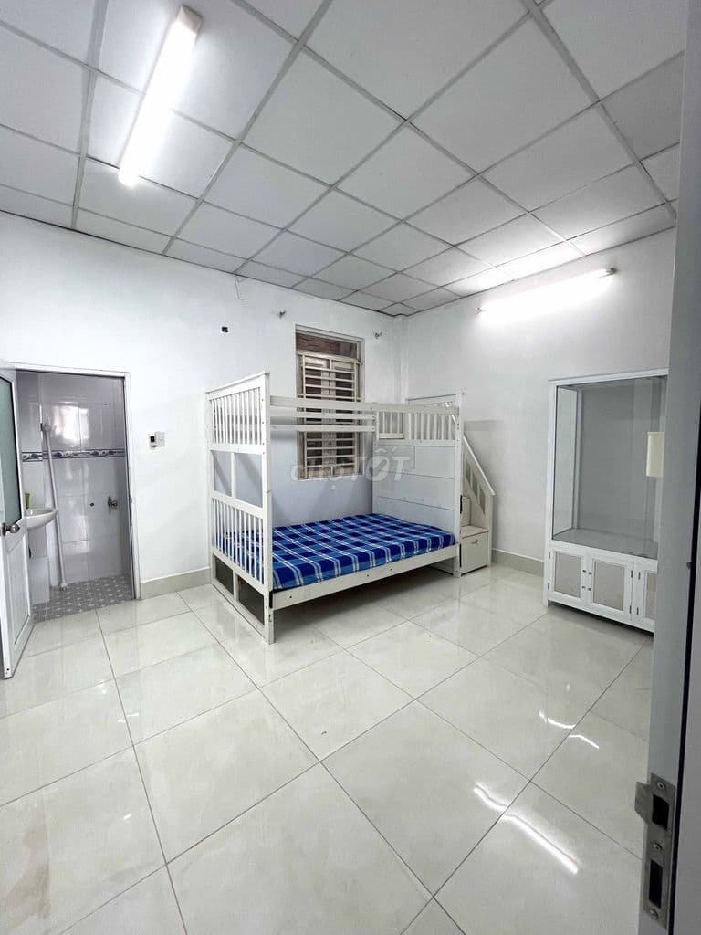 Bán Nhà Linh Đông Thủ Đức 50M² 3 Tầng Hẻm 8M Ô Tô ~ Phạm Văn Đồng Hiếm - Ảnh 2