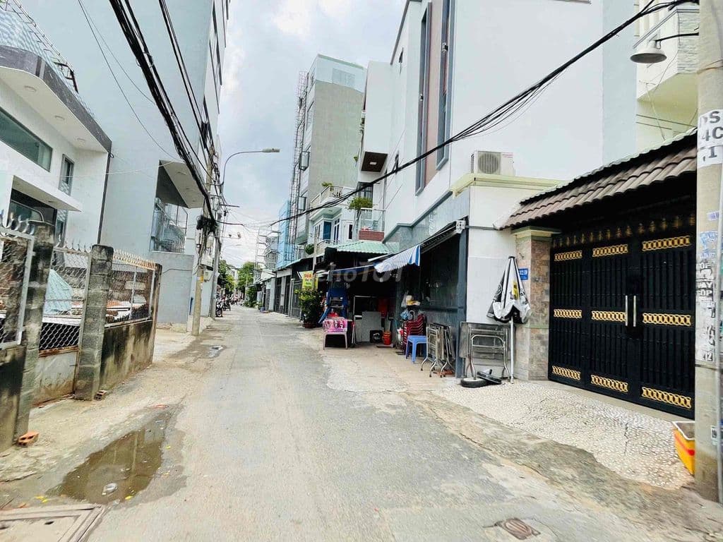 BÁN LÔ ĐẤT NGAY ĐẠI HỌC NGÂN HÀNG,XE HƠI TỚI NƠI,71M2 NGANG 5,HƠN 4TỶ