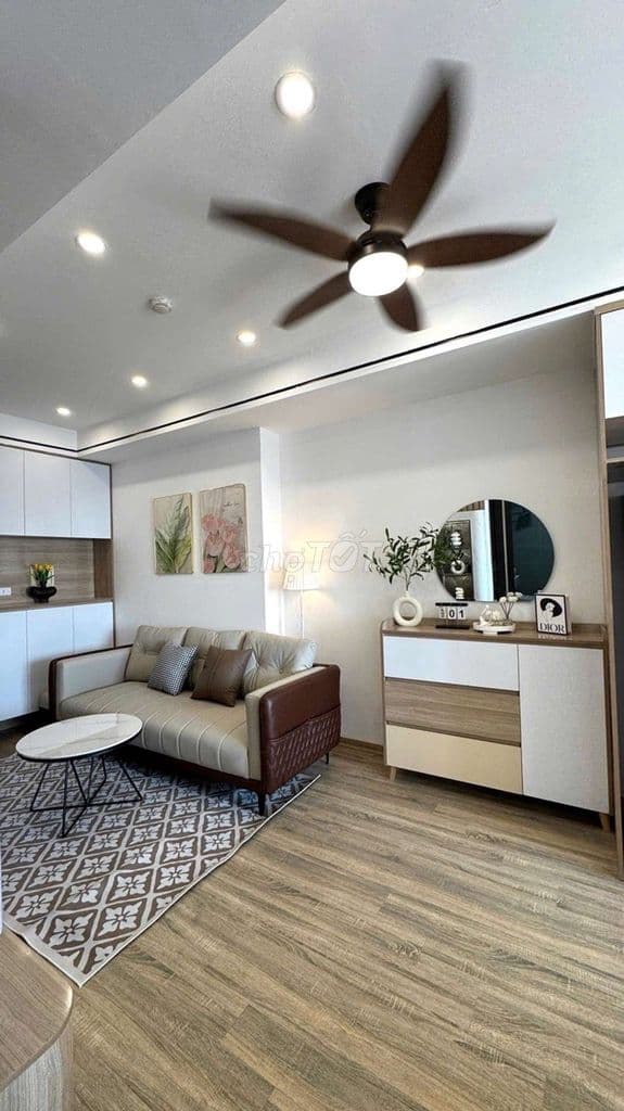 Tài Chính Hơn 3 Tỷ Chung Cư Đẹp 2PN BC Đông Nam Tầng Cao Sẵn Sổ GD - Ảnh 3