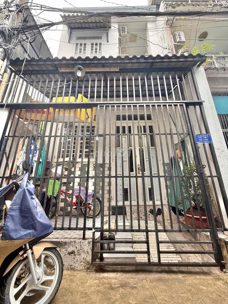 Ngay Big C T. Chinh DT 4x9 Trệt Lầu 4ty5 TL mạnh - Ảnh 2