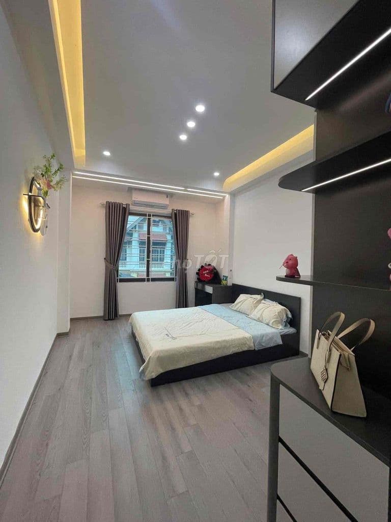 Bán nhà Gốc Đề 28m ,4 tầng mới đẹp full nội thất thoáng đẹp ở sướng - Ảnh 2