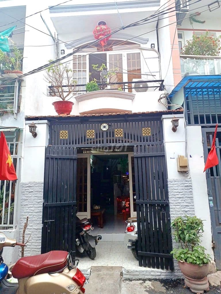 Nhà 2 Tầng - Hẻm ô tô thông - Quận 6 - Chợ Phú Lâm - 35m2 - Chỉ 3.79Tỉ