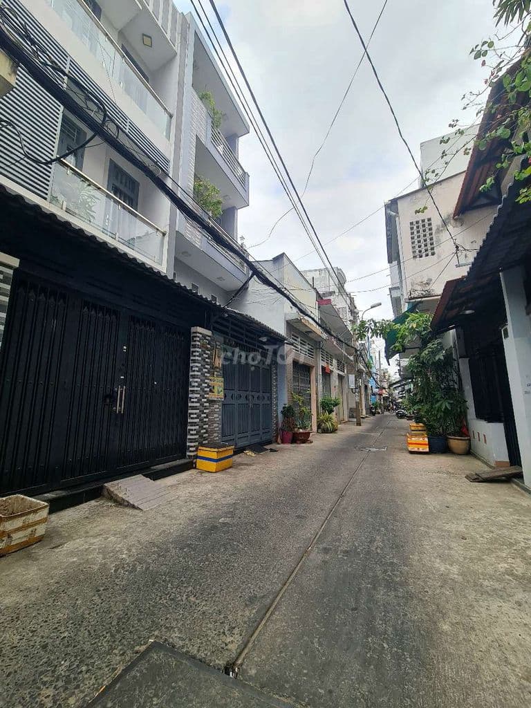 NHÀ CŨ TIỆN XÂY MỚI NGANG LỚN 6M, HẺM XE TẢI KẾ CHỢ HOA ĐẦM SEN - Ảnh 3