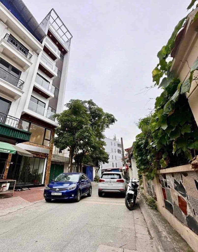 NHÀ MẶT PHỐ VỈA HÈ KINH DOANH THẠCH BÀN CỔ LINH 7 TẦNG FULL NỘI THẤT