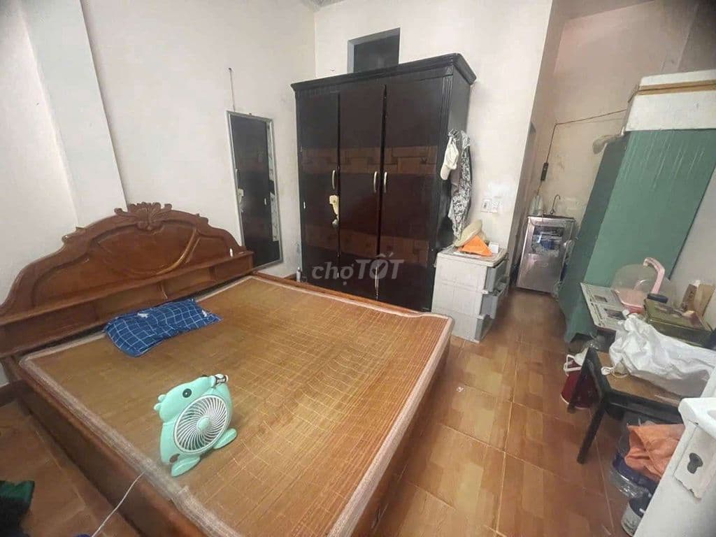 NHÀ 5 TẦNG KINH DOANH ĐA NGÀNH NGHỀ TIỆN ÍCH XUNG QUANH NGẬP TRÀN