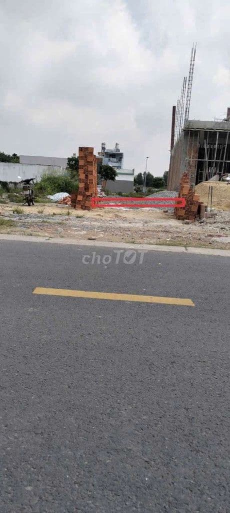 Mặt Tiền Cây Da. 175m2 có thổ, sổ sẵn. Sát bên Vinhome Hóc Môn 5phút