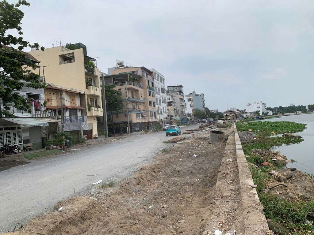 Nhà Mặt Tien cấp bốn Tiềm Năng Tượng lai