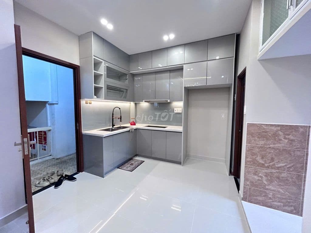 CC Bùi Minh Trực P6 Q8, 45,3m2 SHR Căn góc 2PN lầu 1 tiện di chuyển - Ảnh 2