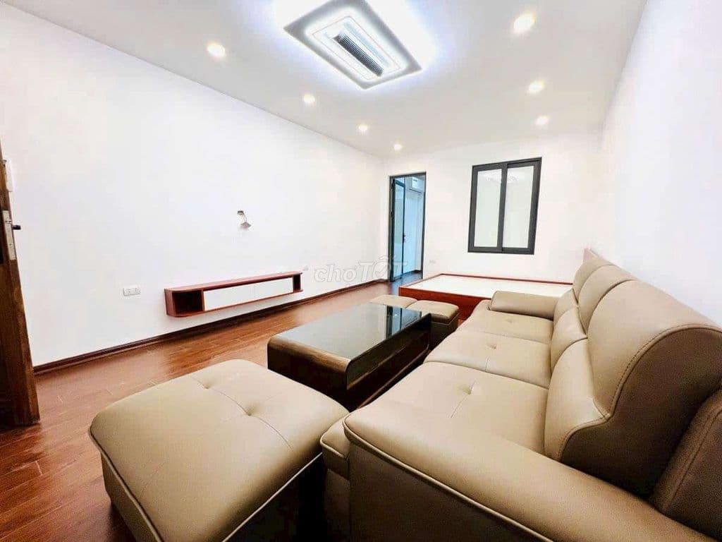 Hơn 3 tỷ Tập thể Phương Mai, Đống Đa, 75m 3PN, 2 thoáng, view đẹp SĐCC