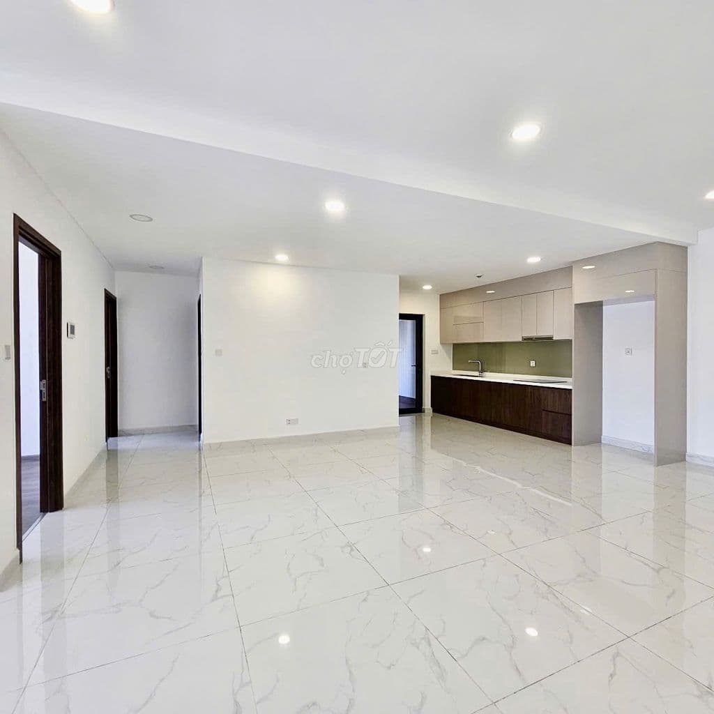 Cho thuê 2PN 96m2 Diamond Brilliant 16tr NTCB Celadon City