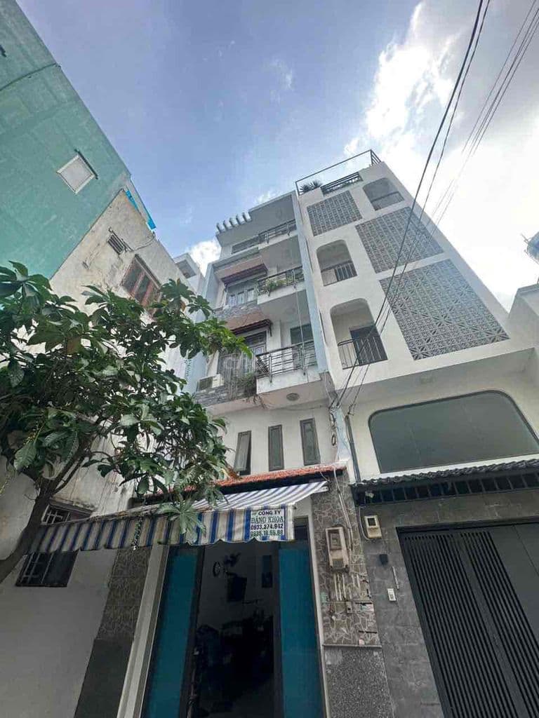 bán nhà hẻm 10m 48/52 Phạm Văn Xảo DT 4.5x15 = 4.5 tấm giá 10.2 tỷ