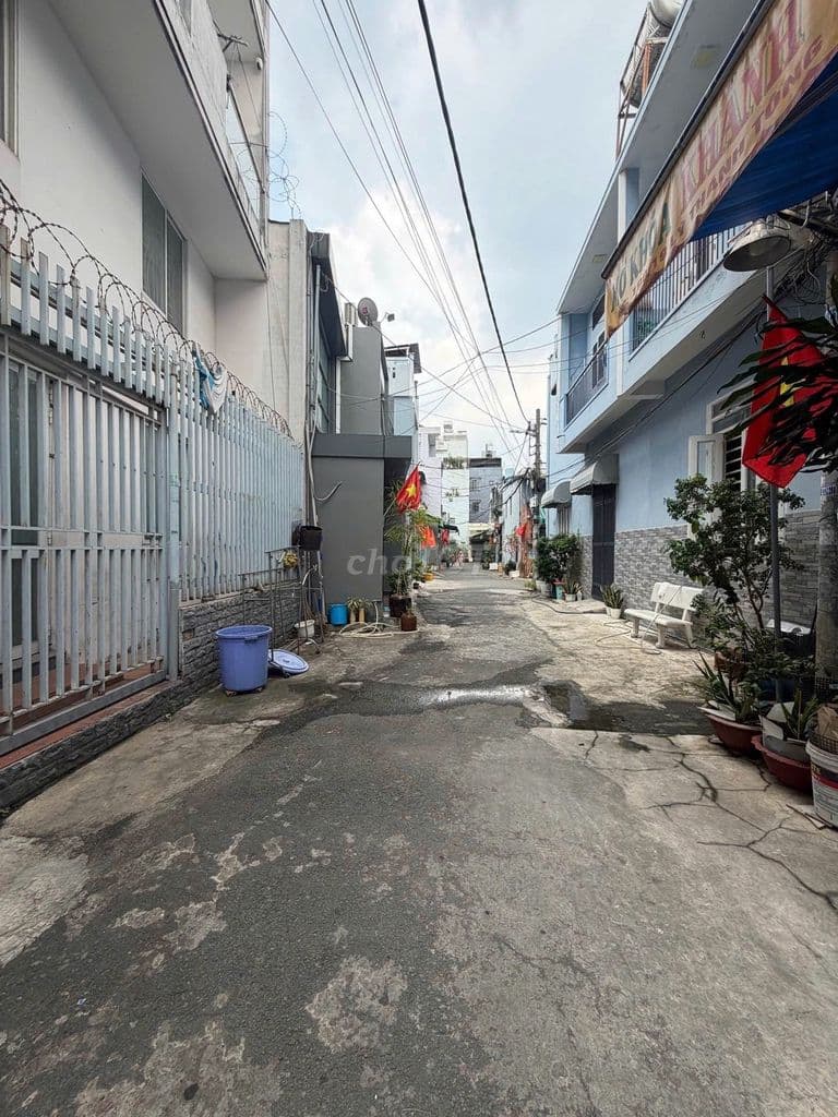 Nhà 3PN, Hẻm 5M ngay Tô Hiệu, diện tích 52m2, giá chỉ 5 tỷ nhỉnh