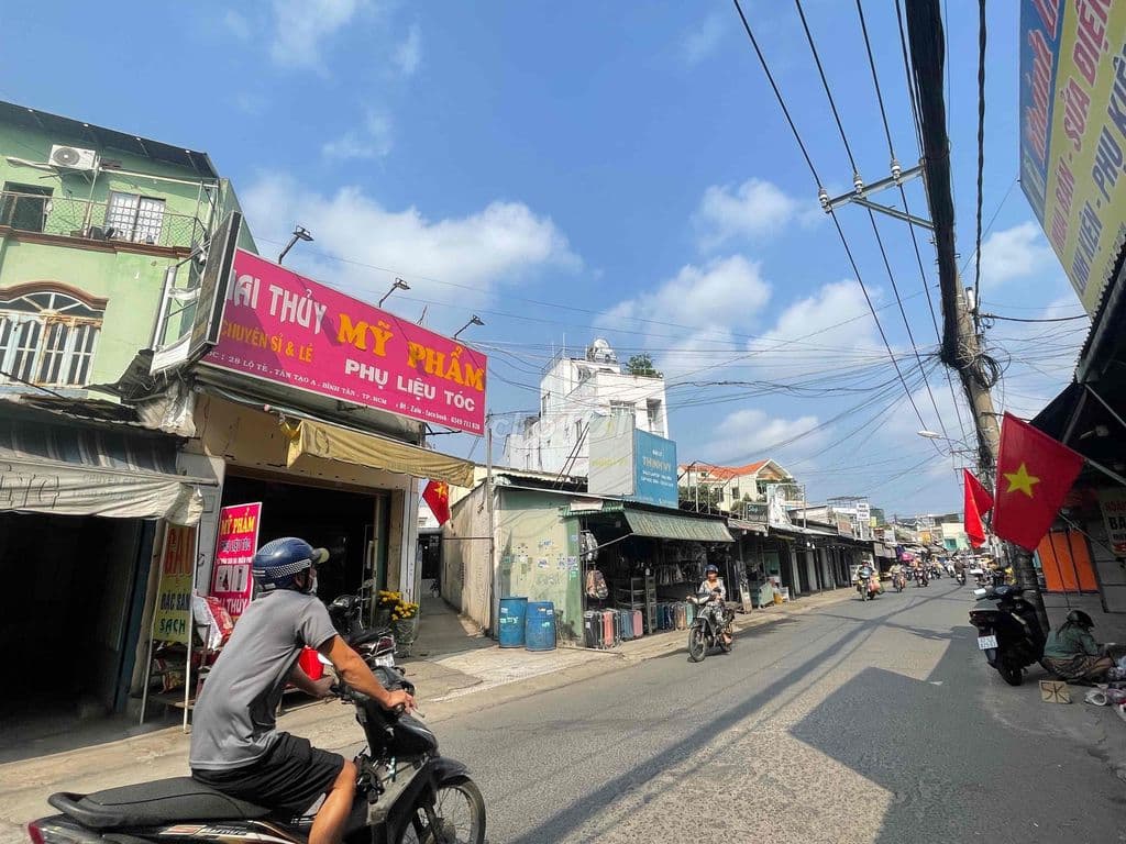 Lô Đất MTKD Lộ Tẻ sát Chợ Bà Hom dt 14x12m giá 12 tỷ TL