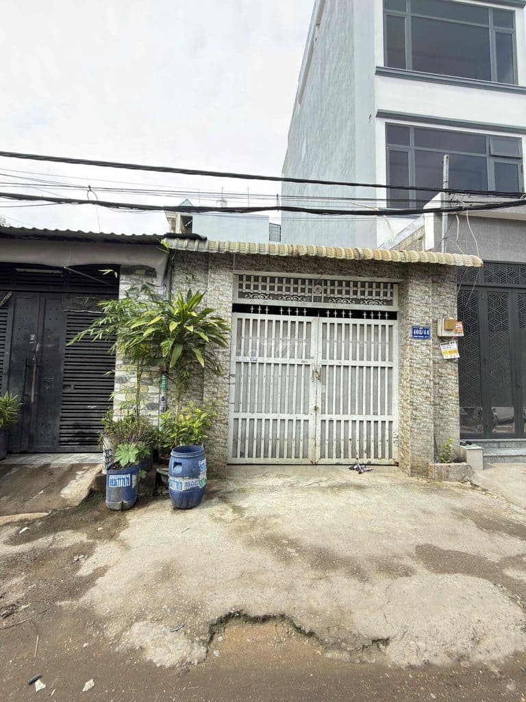 Cần bán căn này DT lớn giá chỉ hơn 4 đồng