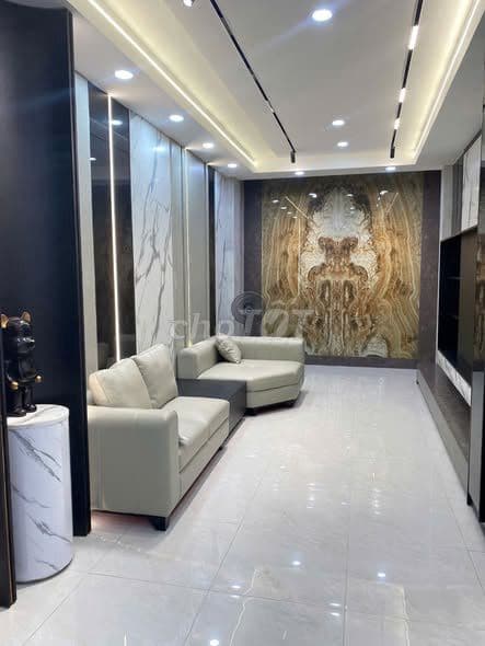 bán nhà 6 tầng Lò Đúc gần phố