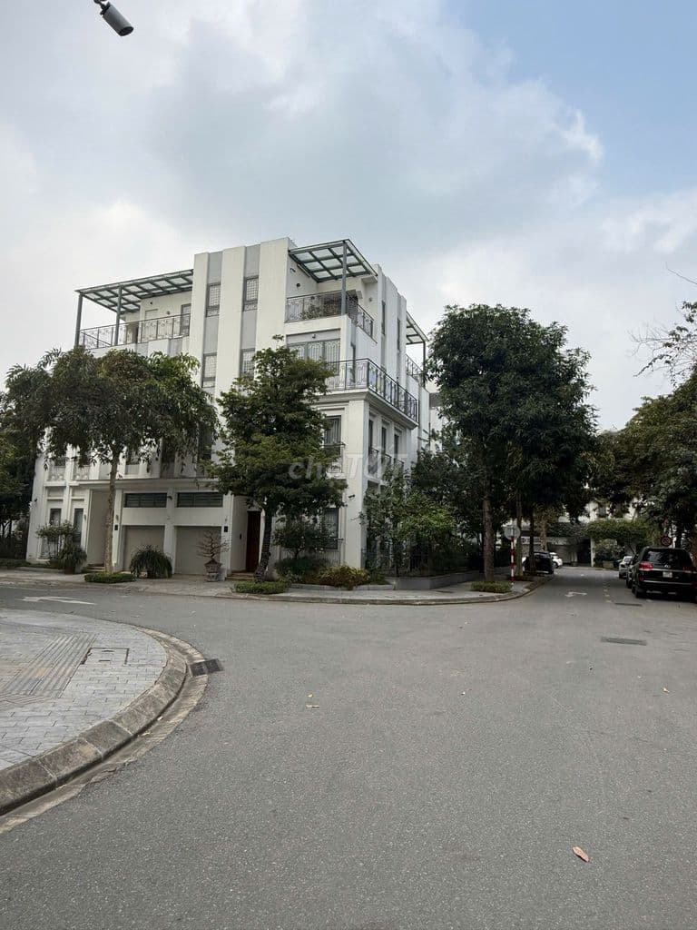 Bán biệt thự The Manor Central Park 160m, 4 tầng, hướng Đông Nam