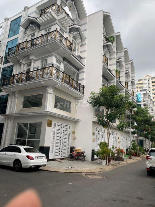 Văn Phòng 50m2 Tầng 3 số 124 Lạc Trung HBT - HN - Ảnh 2