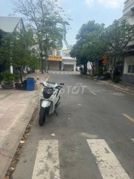 Cần ra lô đất ngộp cách cầu vượt Củ Chi 1km 160m2 full thổ 1tỷ1 SHR - Ảnh 2