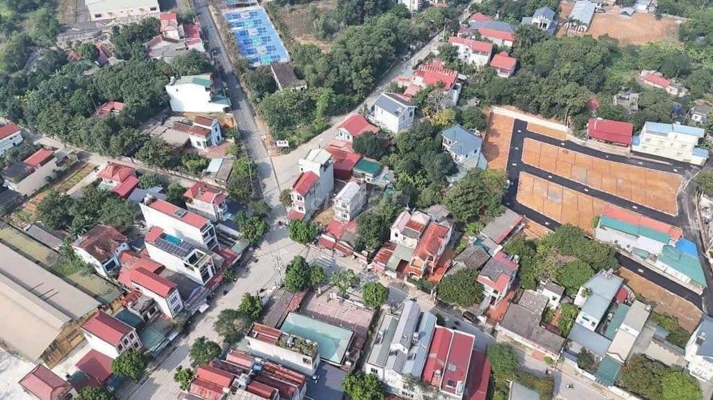 2 tỷ có 100m2 đất Sơn Tây Hòa Lạc cạnh 4 trường Đại Học - Ảnh 2