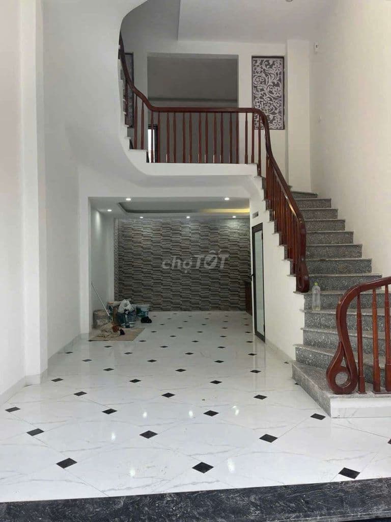 38m 5T.ỷ Hữu Hoà 🏮 Ô tô gần, ngõ thoáng 🏮 Giáp Kim Giang & Hà Đông