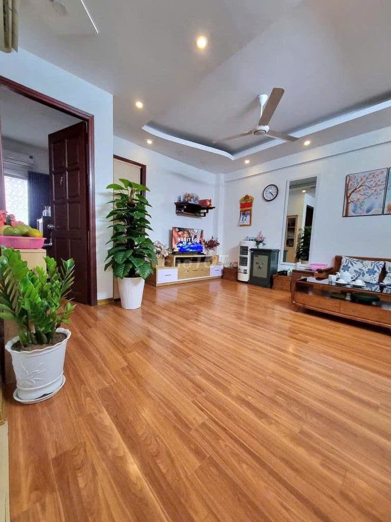 Bán chung cư Amber Riverside 622 Minh Khai 63m2. Giá 5,69 tỷ