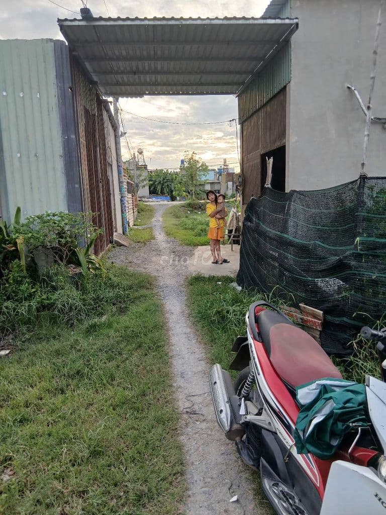 Về quê cần bán gấp lô đất lọt khe 4 * 13 - Ảnh 3