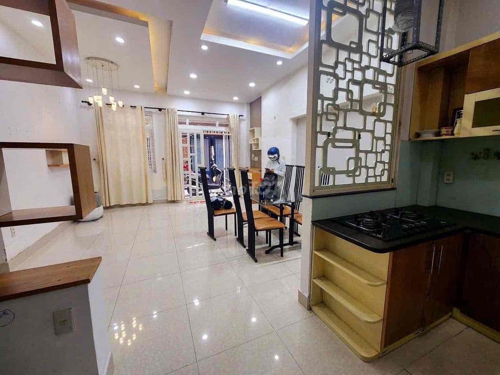Bán nhà 4 tầng, ngang 5m Nguyễn Thị Tần P2. Q8 - Ảnh 3