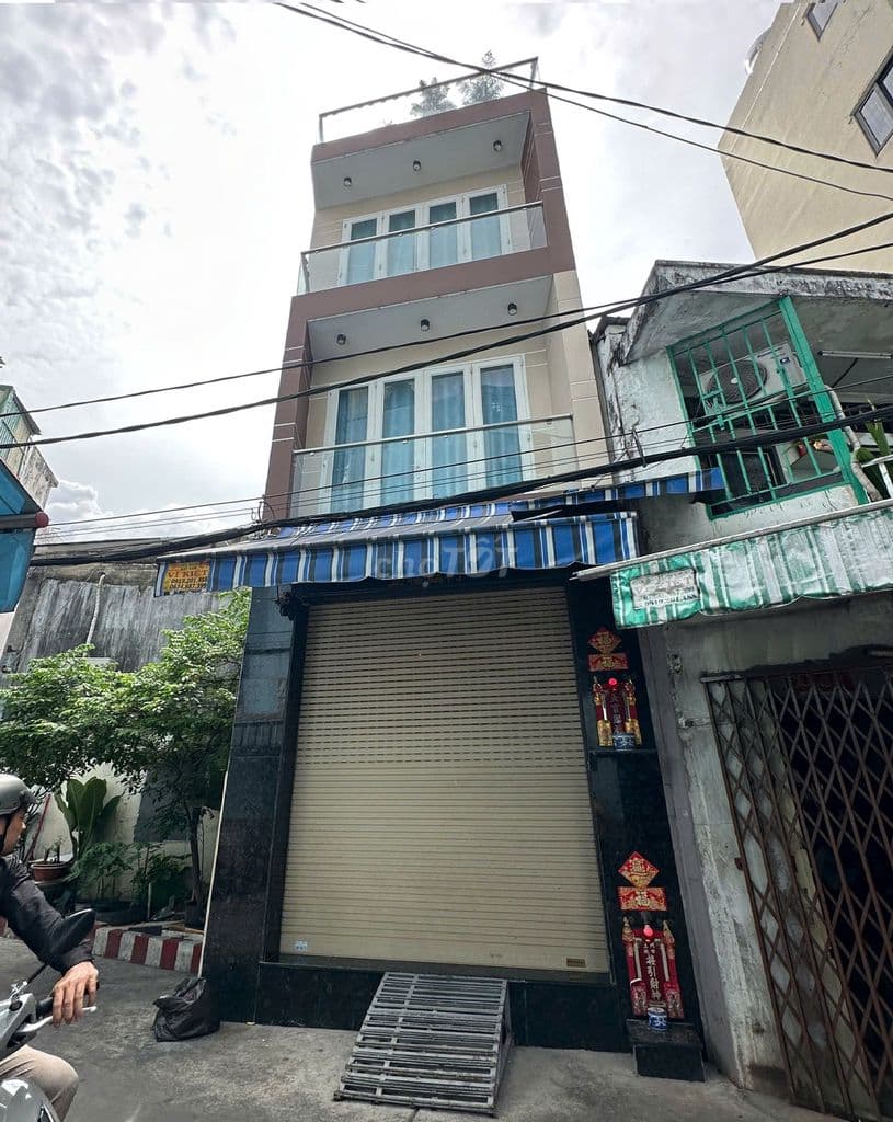 NHÀ ĐẸP 3 LẦU HẺM 6M ĐƯỜNG PHẠM PHÚ THỨ Q.6