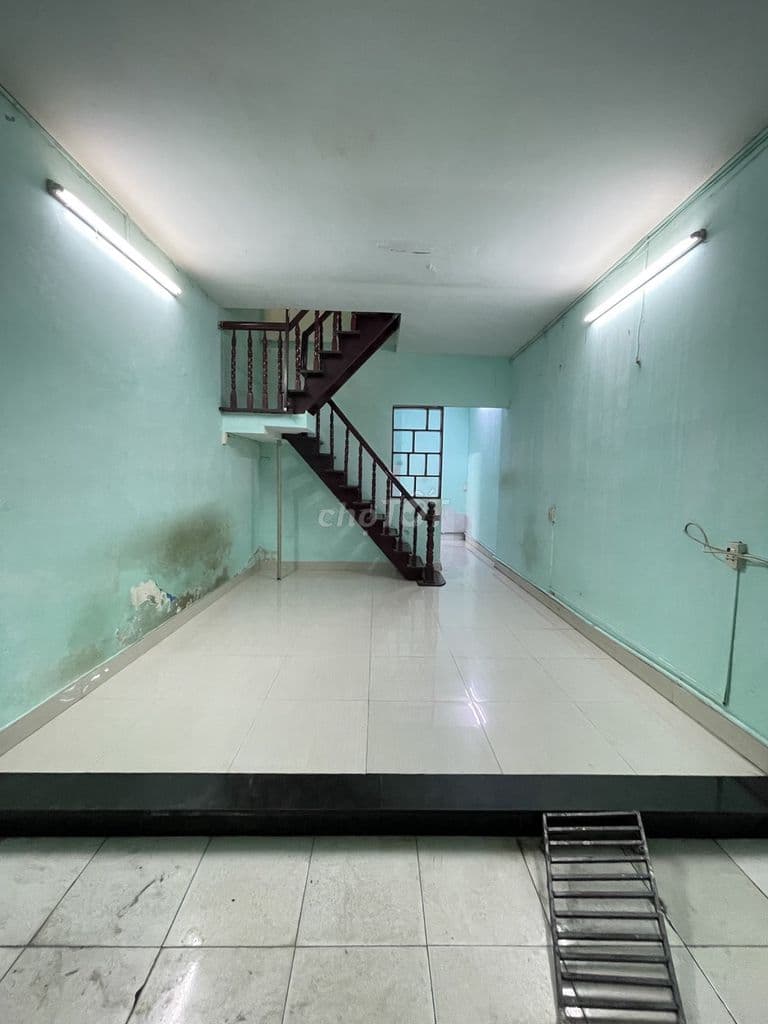 BÁN NHÀ NGUYỄN KIỆM P.9 PHÚ NHUẬN 32M2(3.7x9) NỞ HẬU 3.8 - 4,78T TL