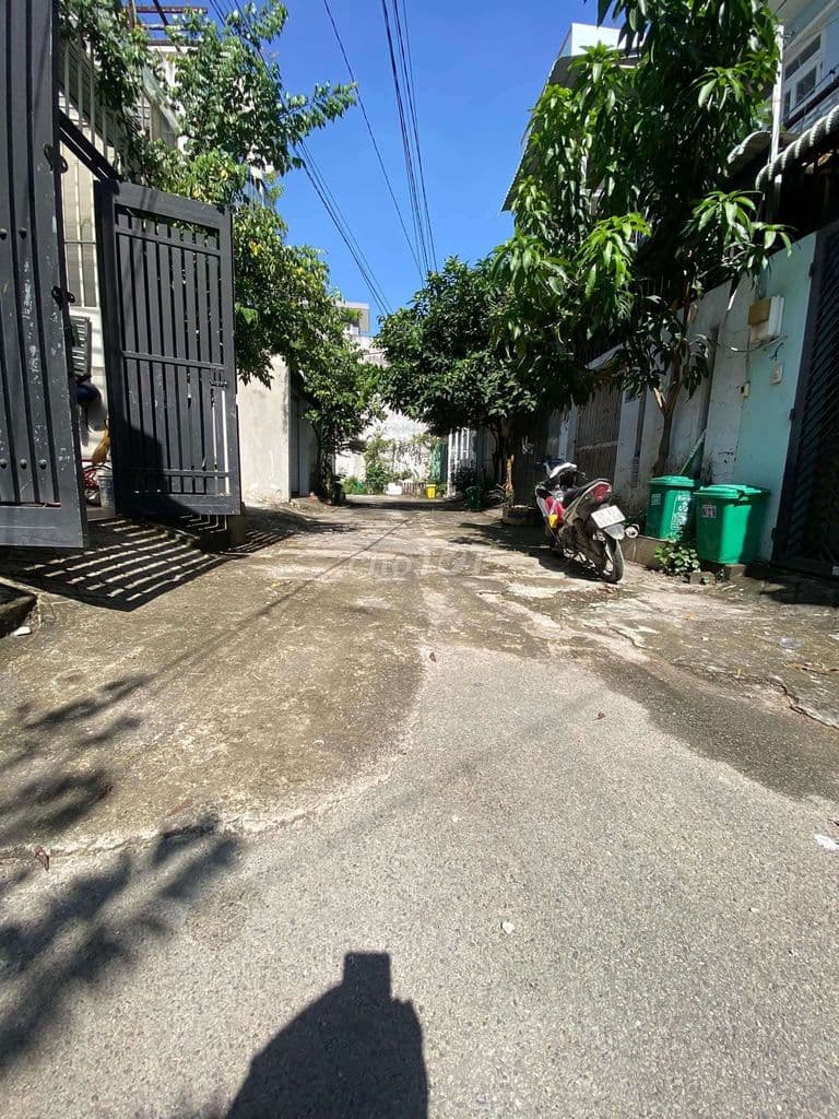 Bán nhà phường Phú Hữu vị trí đẹp pháp lý rõ ràng an ninh đông đúc - Ảnh 2