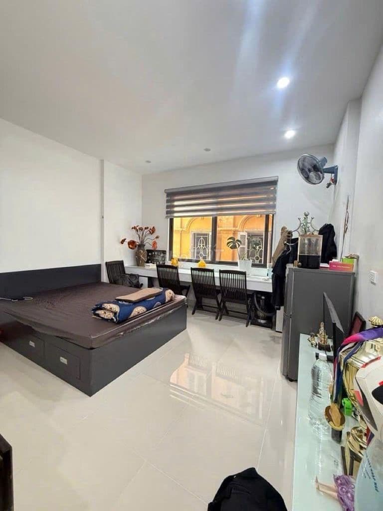 Giá Shok! Bán Gấp Nhà Phố Hào Nam 32m² x 4 Tầng, Mặt Ngõ Ô Tô Tránh KD