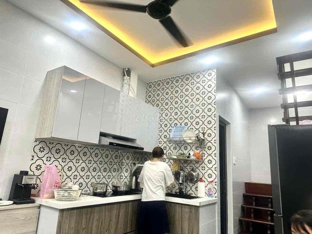 HẺM 3 GÁC, CMT8, QUẬN 10 DTCN:27m2, NHỈNH 4 TỶ