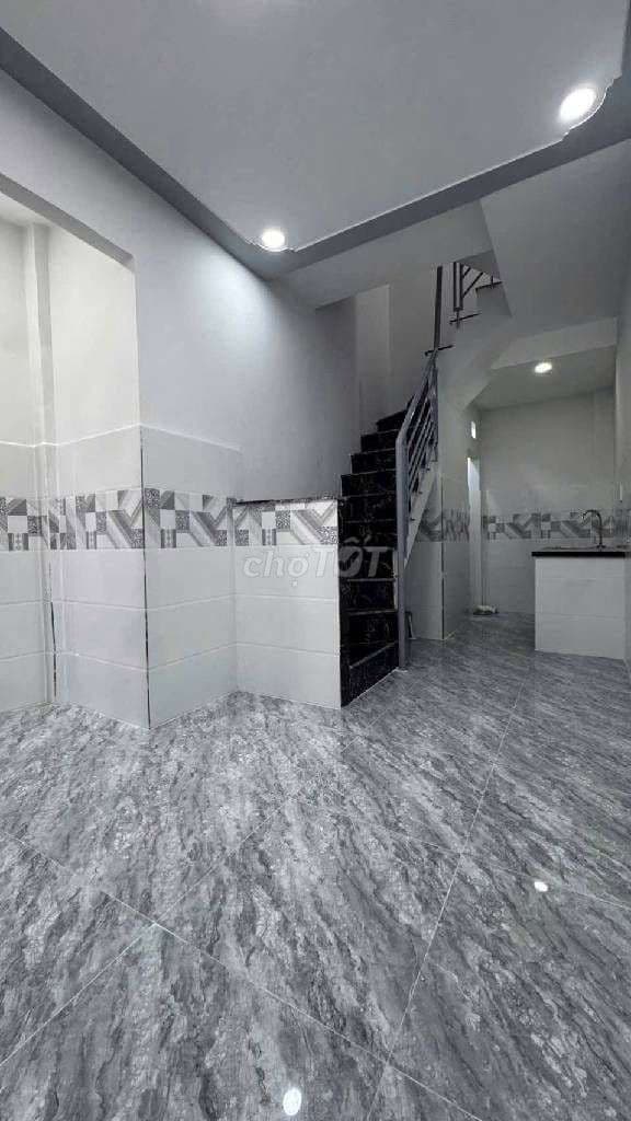 🏡 Tân Phú - Nhà 3 tầng đúc 3x7 mới tinh gần UB Quận - nhỉnh 2 tỷ