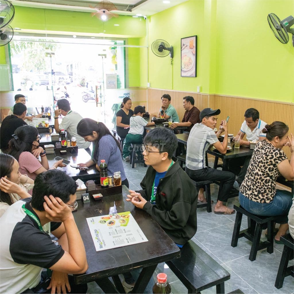 SANG NHƯỢNG QUÁN CƠM VĂN PHÒNG – FULL SETUP VÀO LÀM NGAY