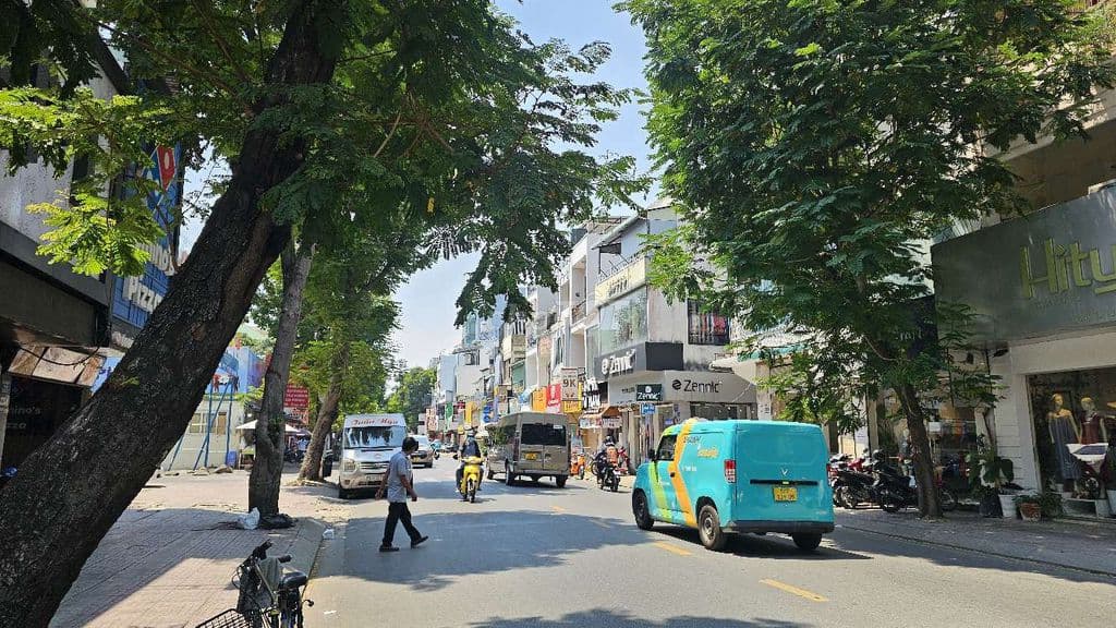 Căn hộ nhà Mặt tiền 240 Lê Văn Sỹ, vị trí trung tâm gần sây bay - Ảnh 2