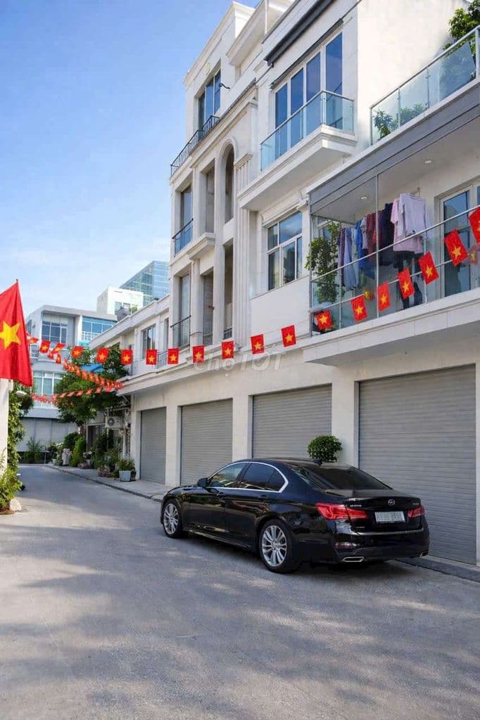 Bán nhà HXH đường Nguyễn Đình Chiểu Q3 dt: 3m x 16m 1 lầu giá 6 tỷ 2