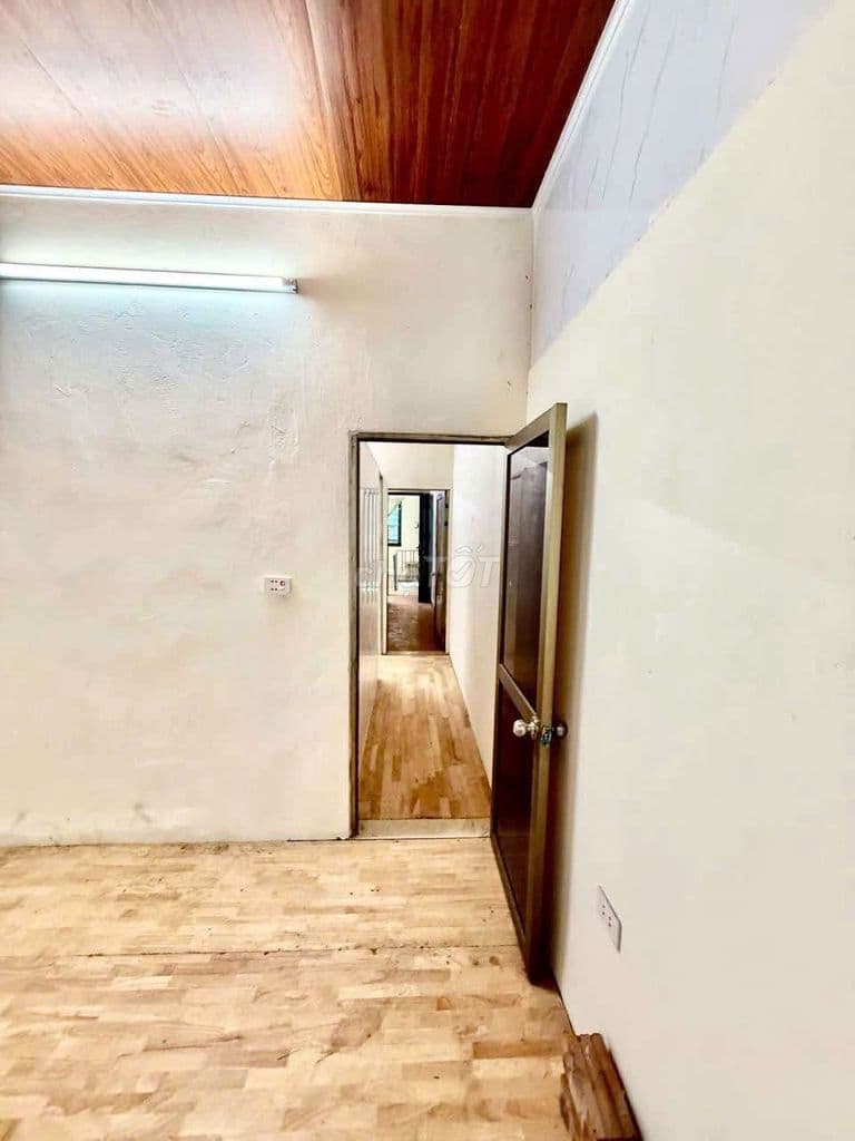 Mảnh đất còn sót lại ,74m , Mt 5m , sát trường chợ , 30m ra mặt phố - Ảnh 3