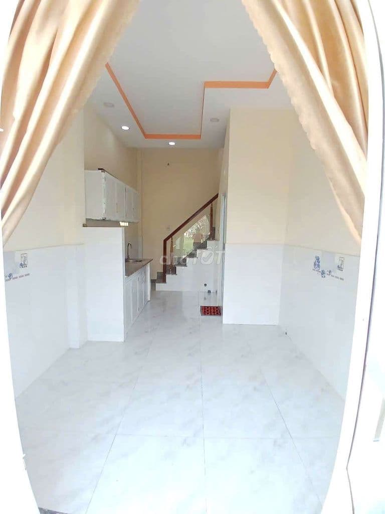 BÁN NHÀ MẶT TIỀN HẺM BUÔN BÁN NHỎ TDTSN: 51M2 lầu suốt 2pn 2w - Ảnh 2