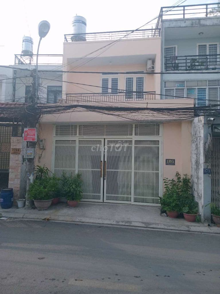 Nhà Mặt Tiền Đường Lớn DT : 5.7m x 12m Đúc Thật 1 Lầu - Ảnh 3