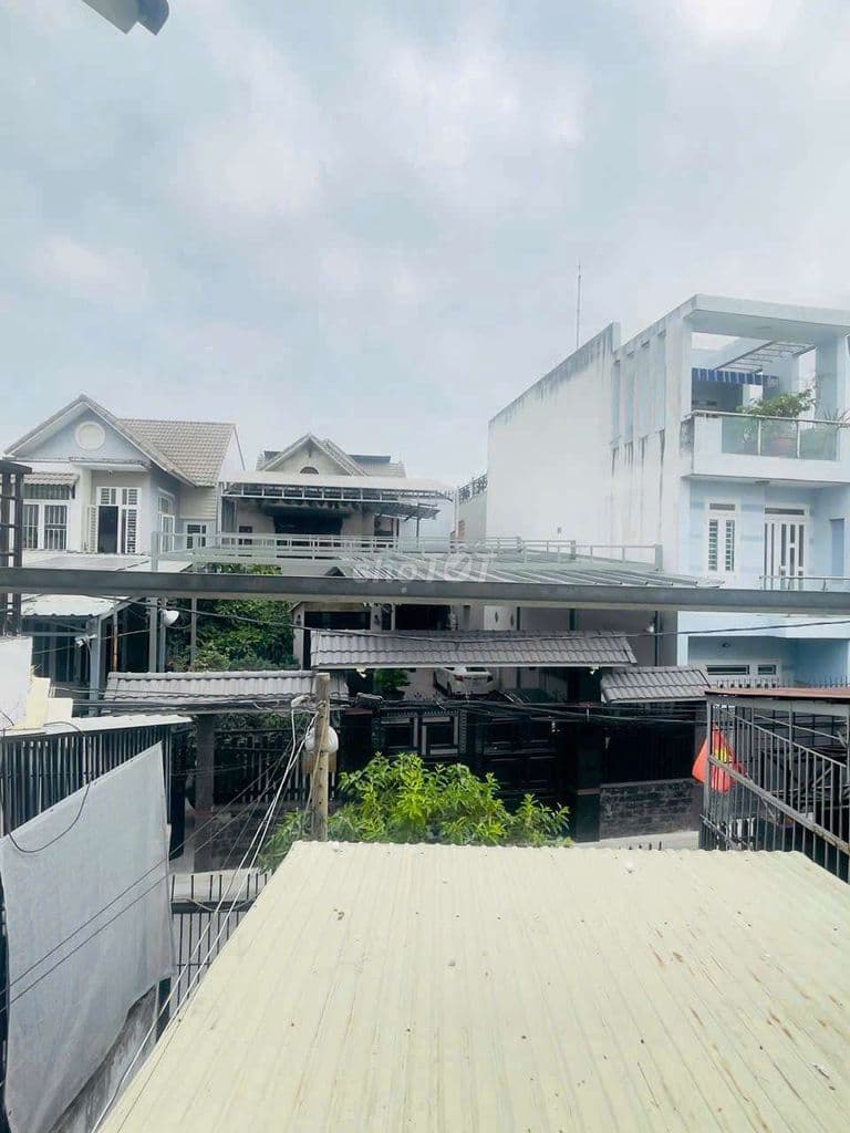 nhà sân xe hơi ngay cổng khu đô thị vạn phúc chỉ 7,5 tỷ thương lượng - Ảnh 2