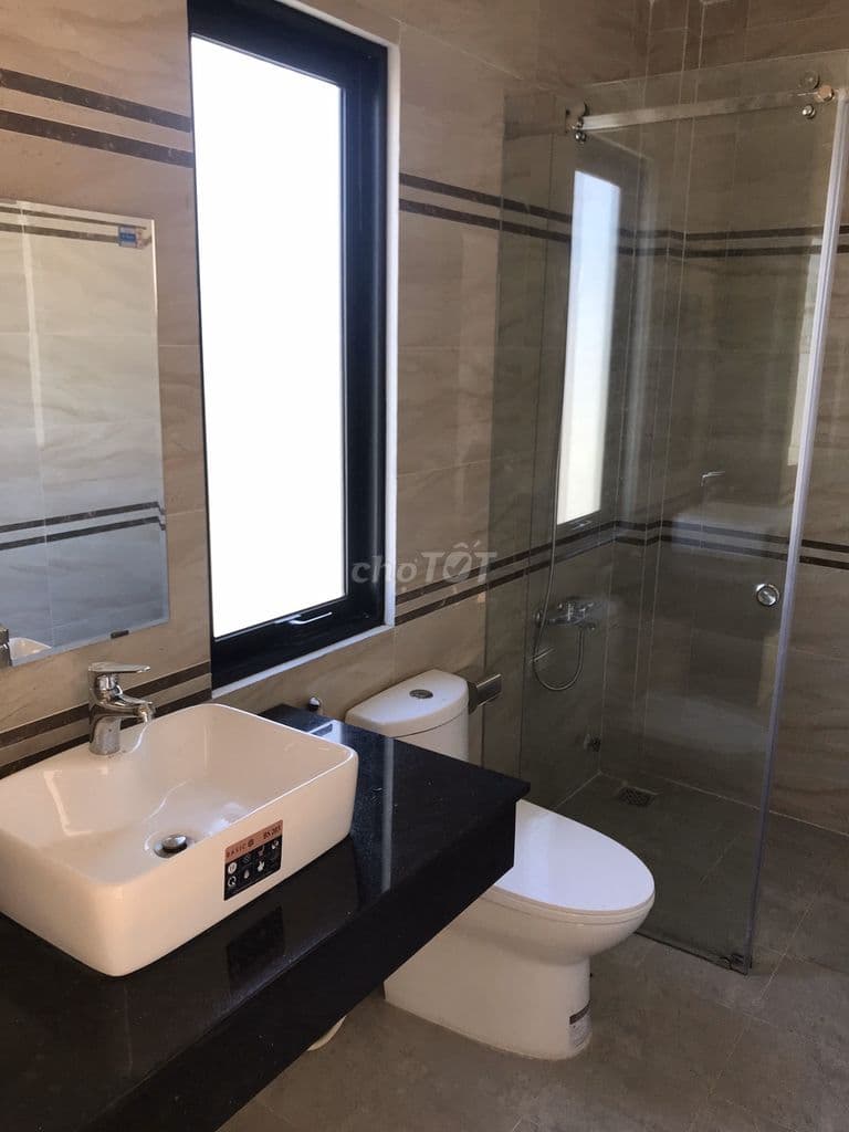 Chính Chủ Bán Nhà Phố 3 Tầng Mặt Tiền Xa Lộ Hà Nội Q9 - Ảnh 2